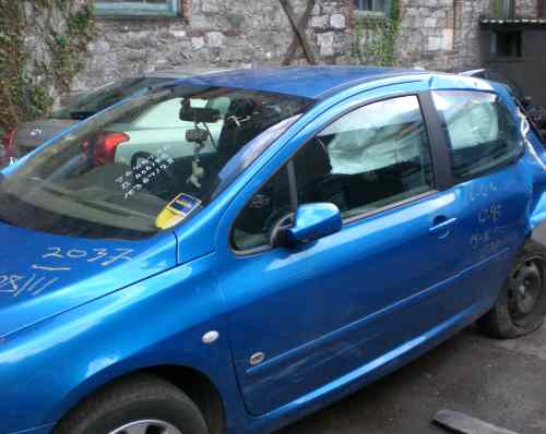 Peugeot 307 Bonnet Lock Catch -  - Peugeot 307 2003 Petrol 1.4L 8 Valve Manual 5 Speed 5 Door Electric Windows Front, Manual Mirrors, Dark Blue